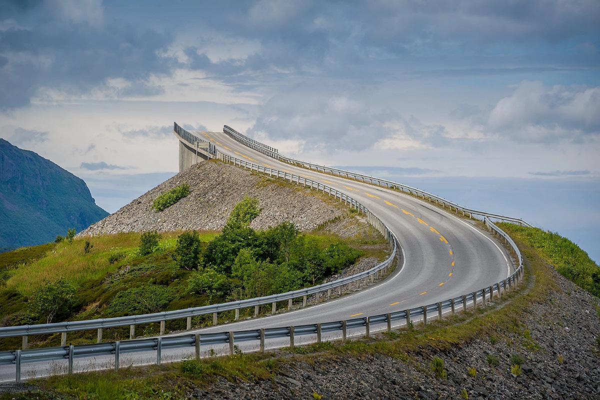 طريق المحيط الأطلسي النرويجي "Atlantic Road"