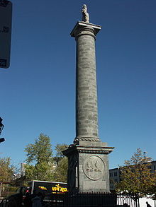 220px-Nelson_Column,_Montreal_2005-10-21