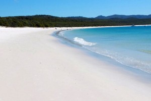 Whitehaven-Beach-Whitsunday-Island-Australia61-728x485_thumb[2]