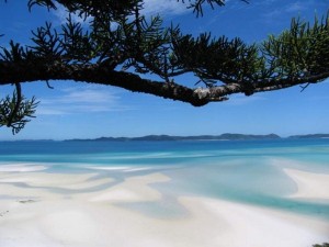 Whitehaven-Beach-Whitsunday-Island-Australia71-728x546_thumb[2]