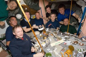 crews-take-meal-inside-iss