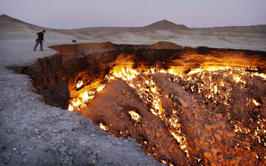 صورة بوابة الجحيم فى تركمانستان 3