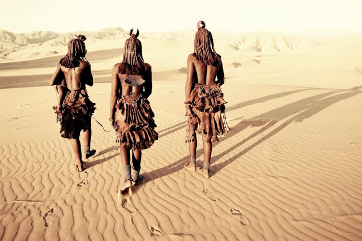 قبائل "رعاة هيمبا Himba" أحدي القبائل النائية في ناميبيا 