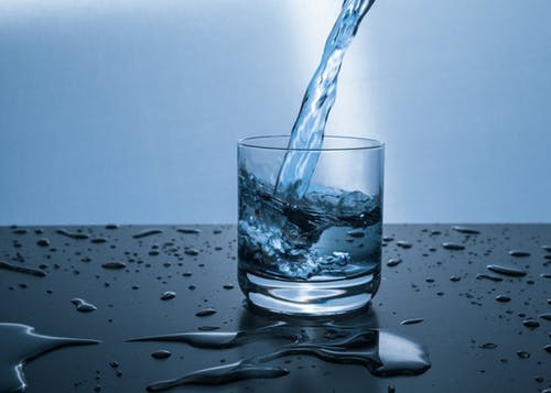  شرب كمية كافية من المياه