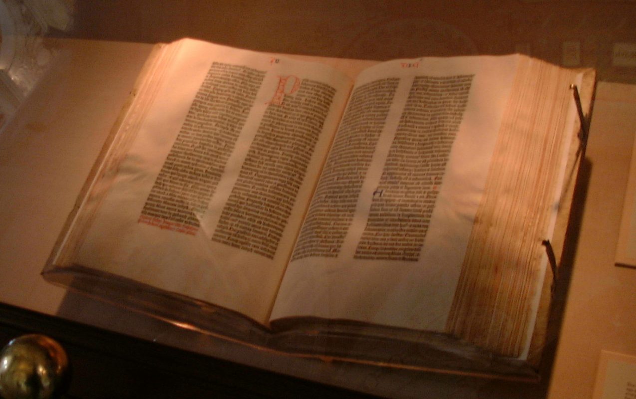 أقدم كتب في العالم : جوتنبرج الكتاب المقدس