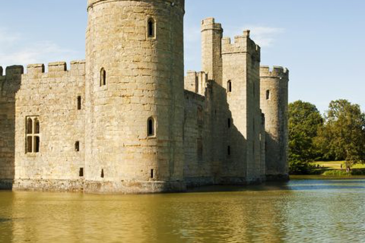 أجمل الأماكن المهجورة في العالم : قلعة بوديام في إنجلترا