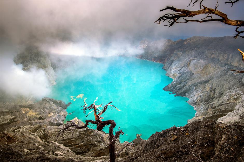 الأماكن الأكثر غموضاً في العالم : بركان كاوا اجين - اندونيسيا