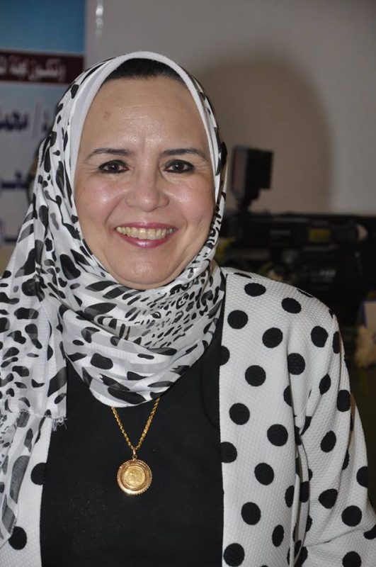 الكاتبة د.سميرة شرف