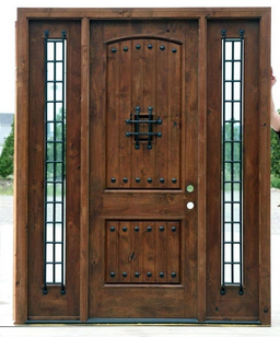 أشهر تصميمات الأبواب الخشبية