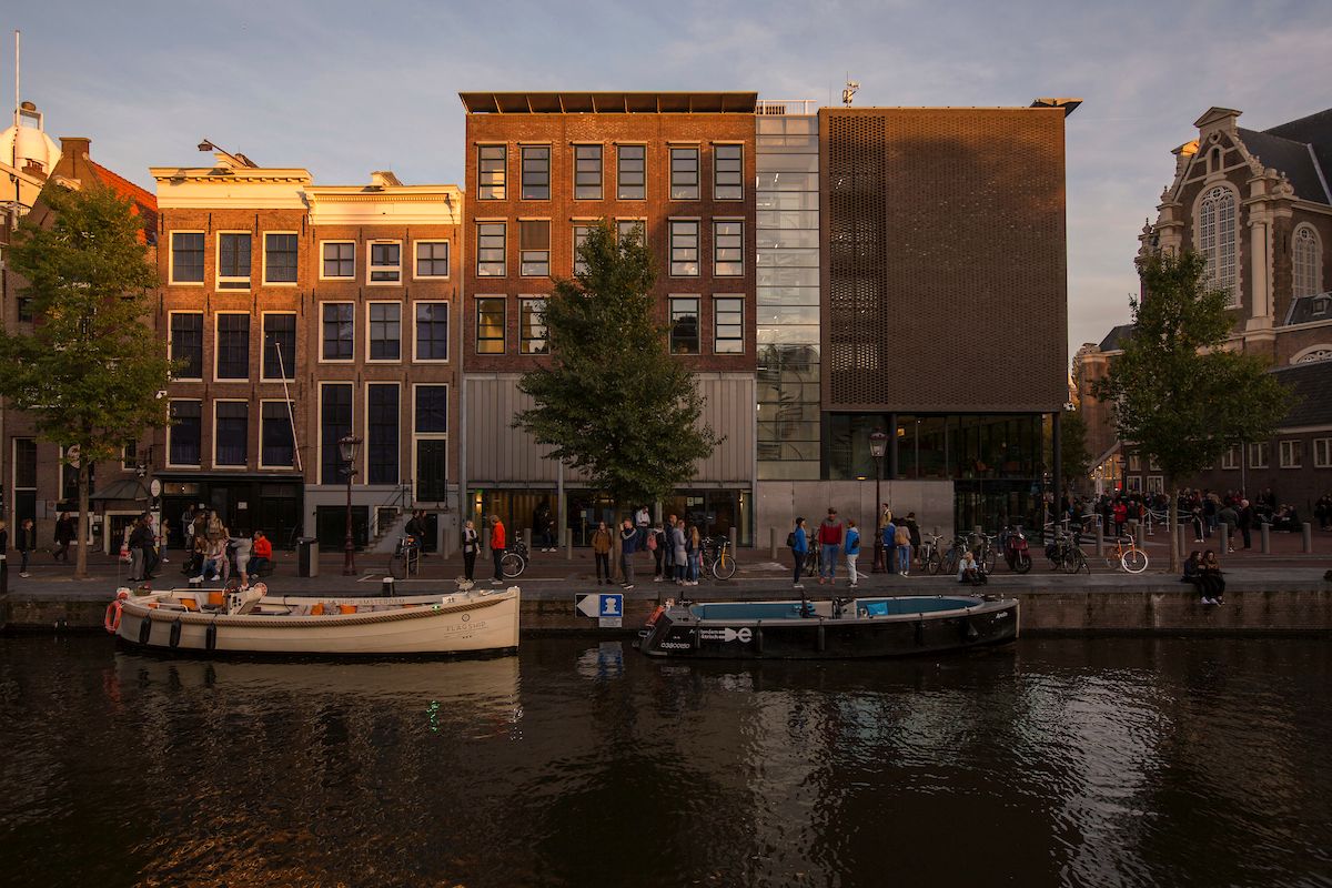 بيت آن فرانك من أشهر المناطق السياحية في أمستردام هولندا