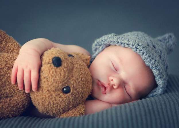 طرق وأساليب النوم لدى الأطفال