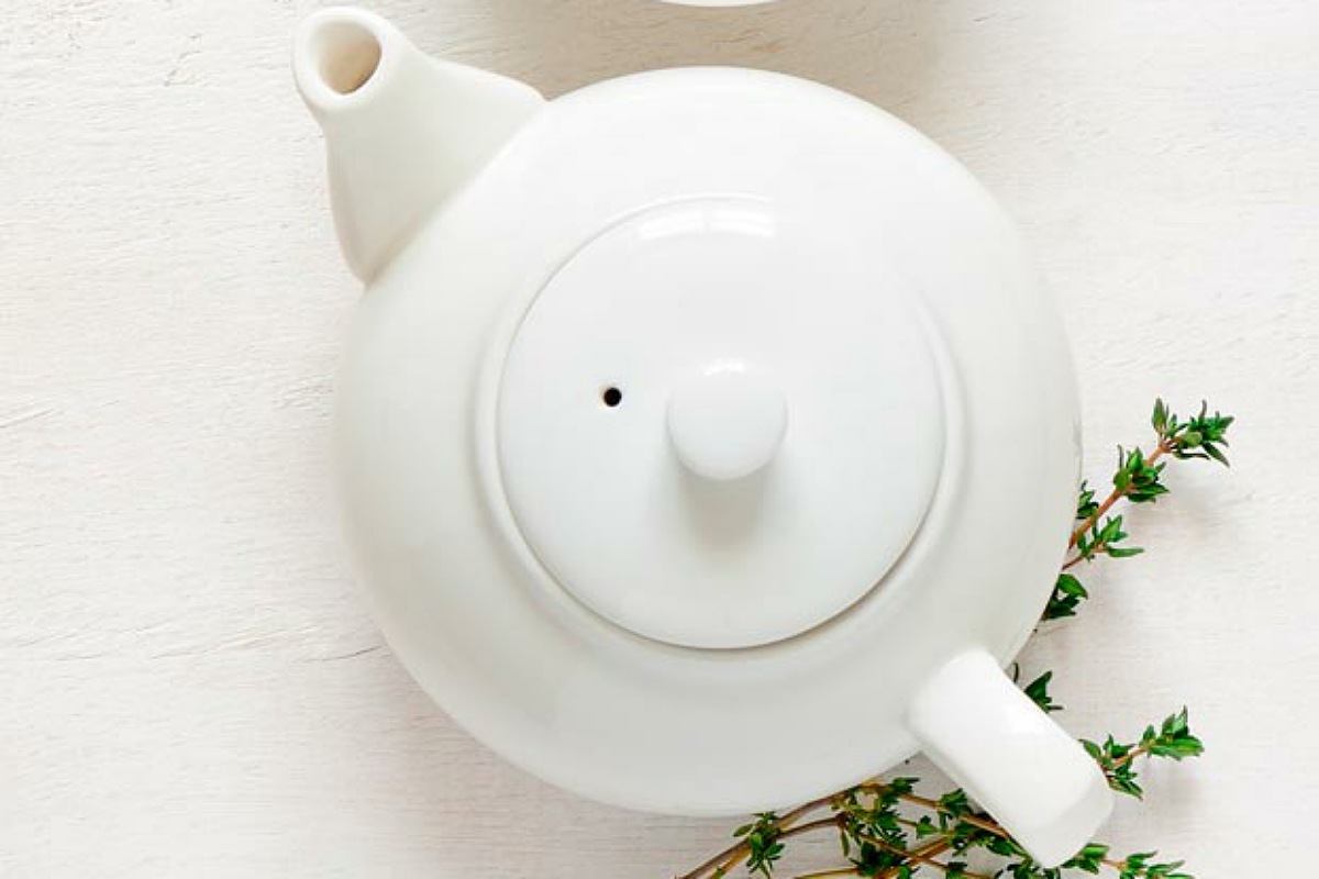 أفضل الأطعمة لبشرة صحية و مشرقة : مشروب الشاي الأخضر لبشرة صحية