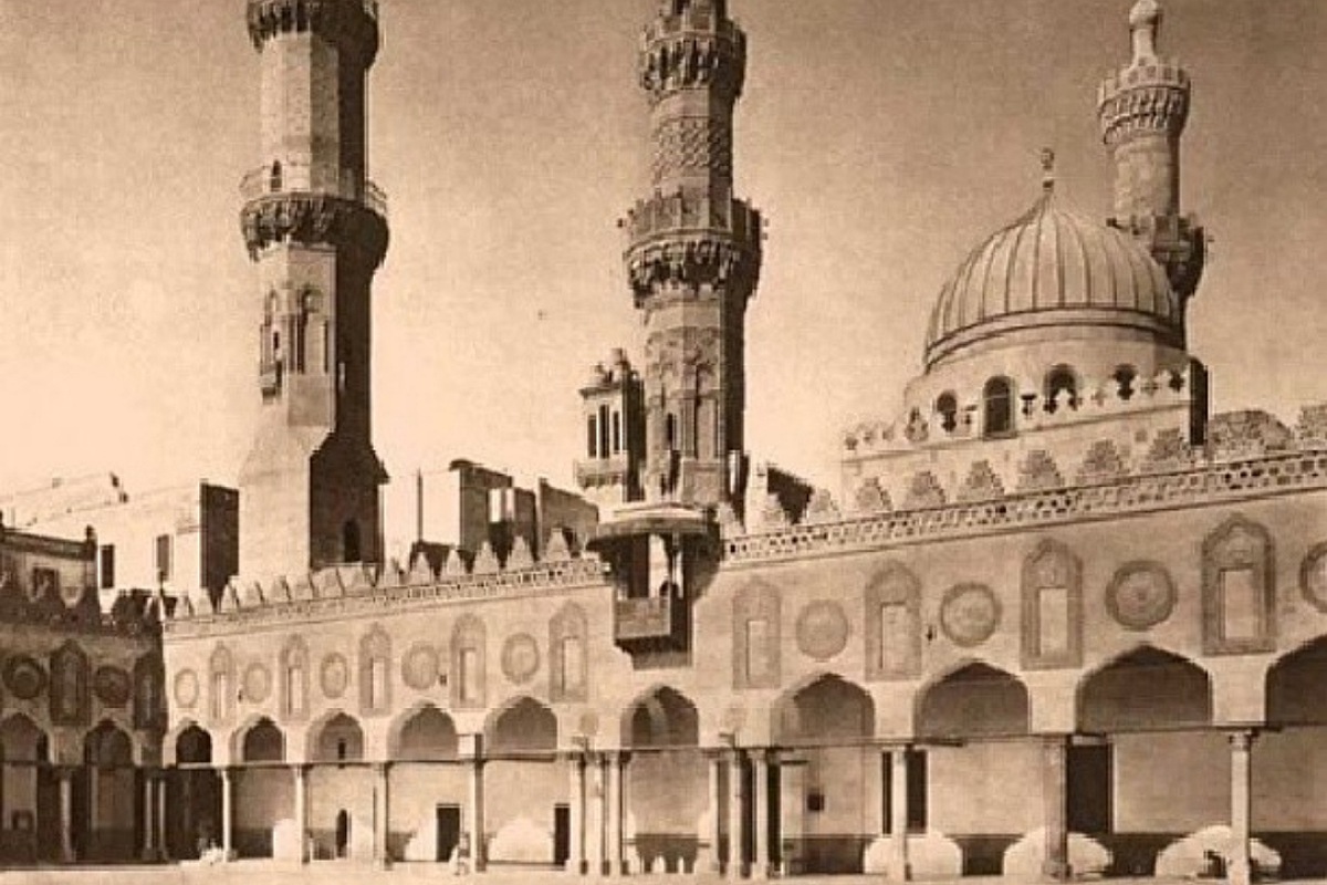 فنون الحضارة الإسلامية  الجامع الأزهر قديماً