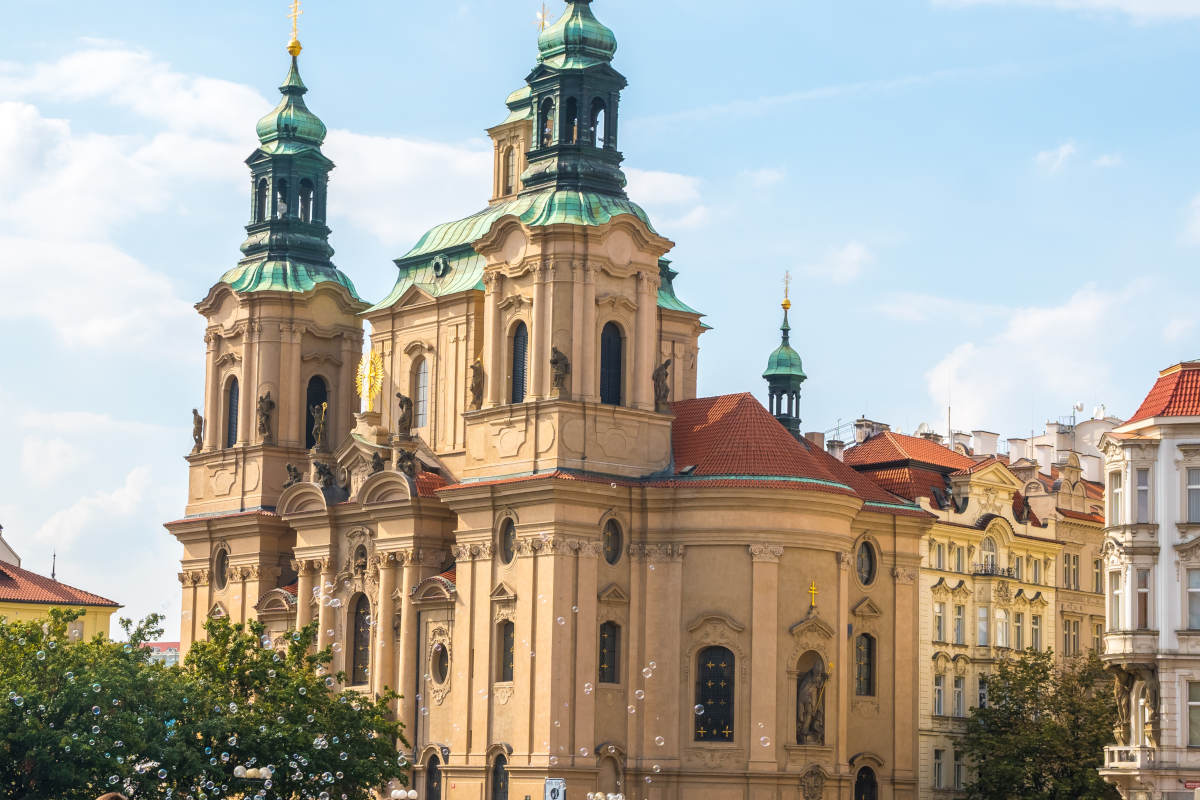 المناطق السياحية في براغ : كنيسة القديس نيكولاس