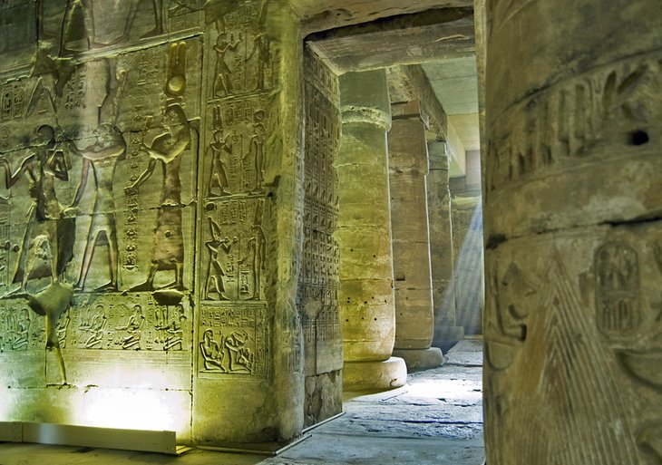 معبد أبيدوس واحد من أفضل الأماكن السياحية في مصر