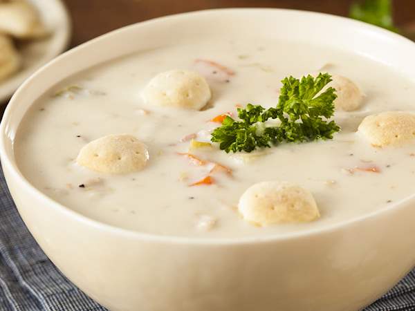 حساء بطلينوس إنجلترا الجديدة الشعبية من أشهر وصفات الحساء الأمريكي